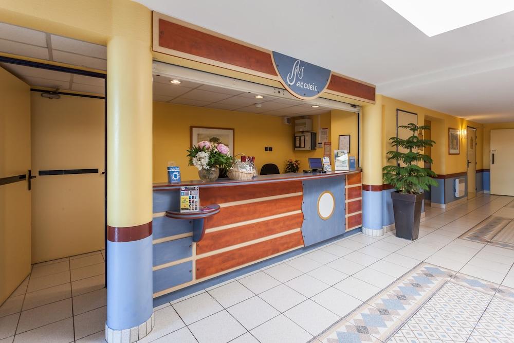 Sure Hotel By Best Western Сарла-ла-Канеда Экстерьер фото