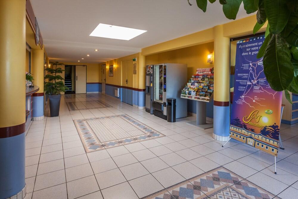Sure Hotel By Best Western Сарла-ла-Канеда Экстерьер фото