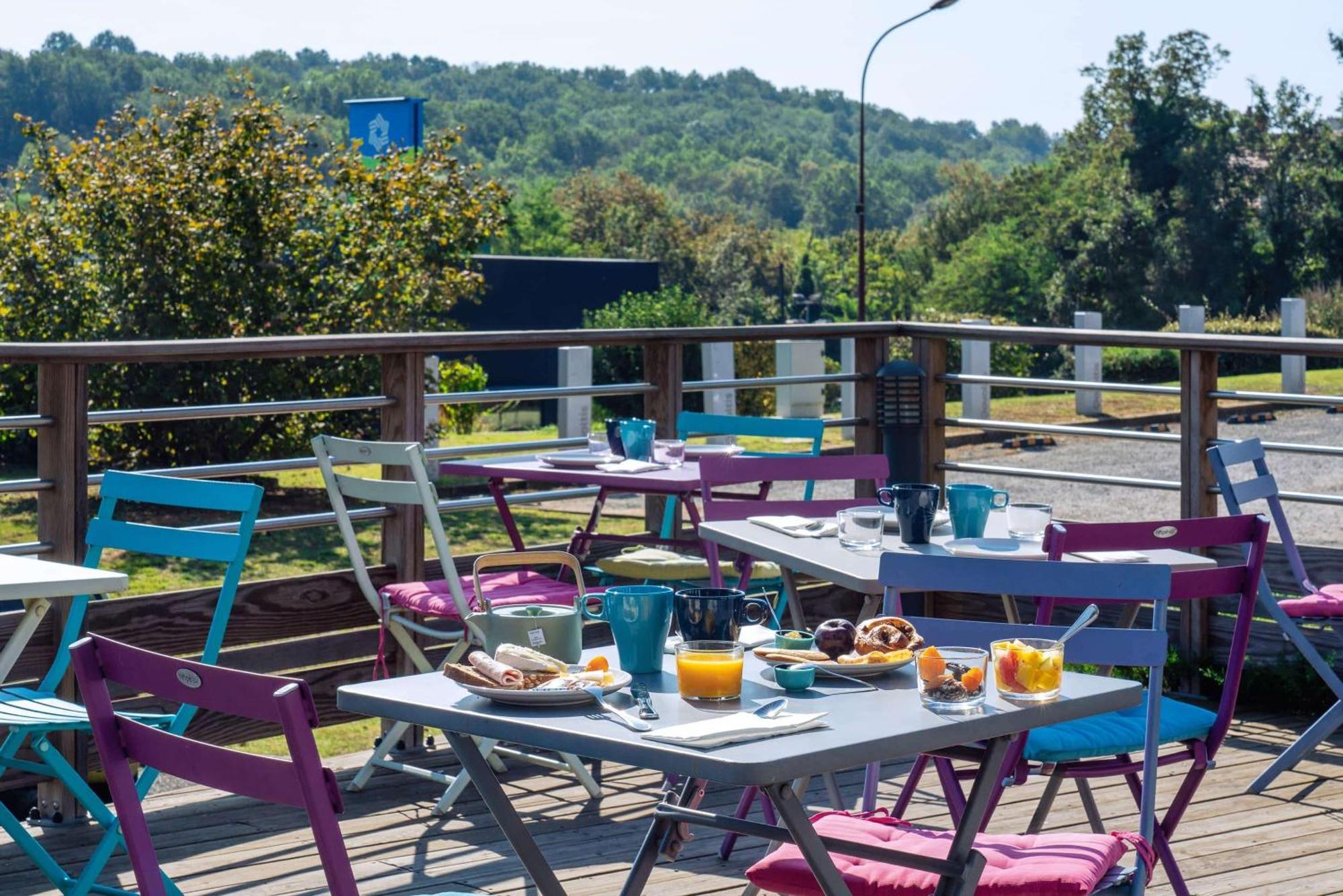 Sure Hotel By Best Western Сарла-ла-Канеда Экстерьер фото