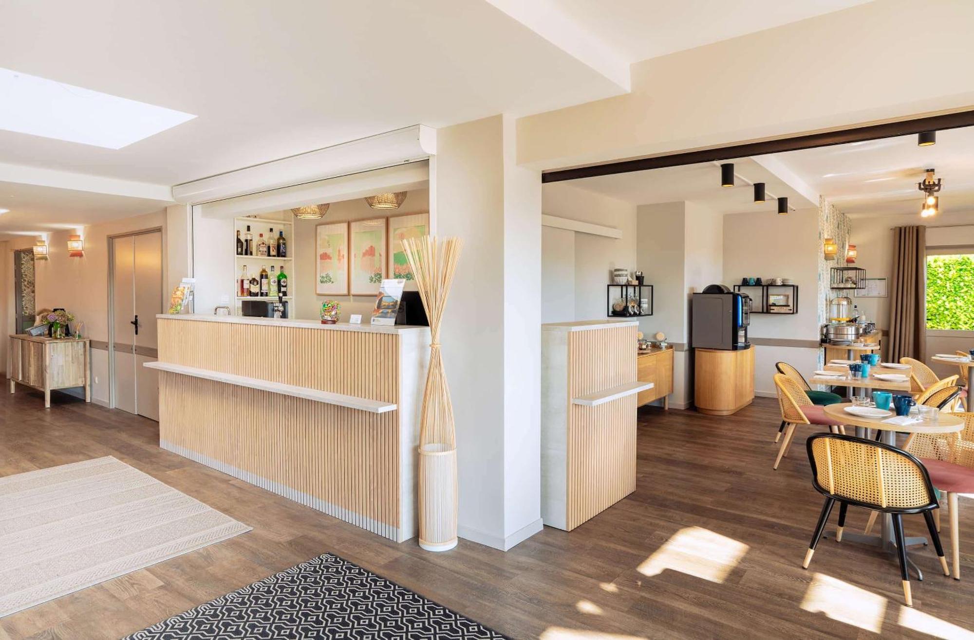 Sure Hotel By Best Western Сарла-ла-Канеда Экстерьер фото